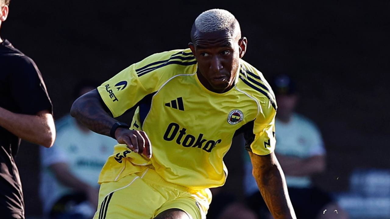 Fenerbahçe'ye Talisca'dan kötü haber