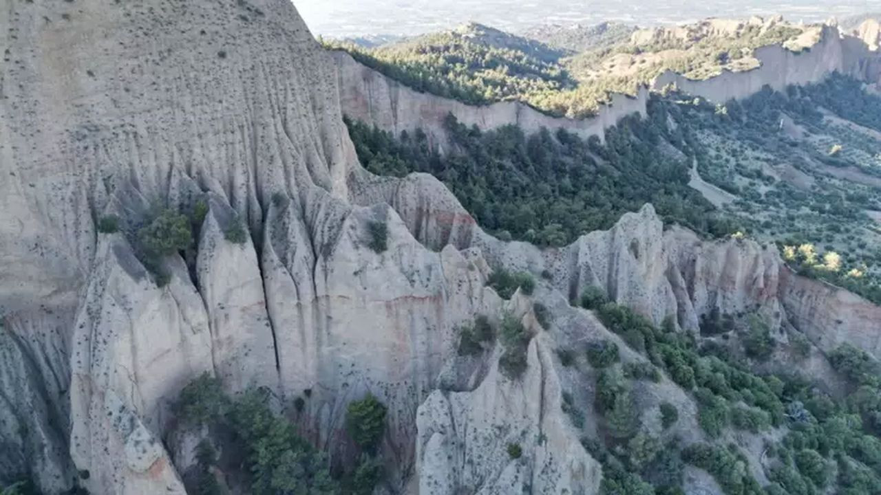 Keşfedilmeyi bekliyor: Manisa'nın Turgutlu ilçesinde bulunuyor