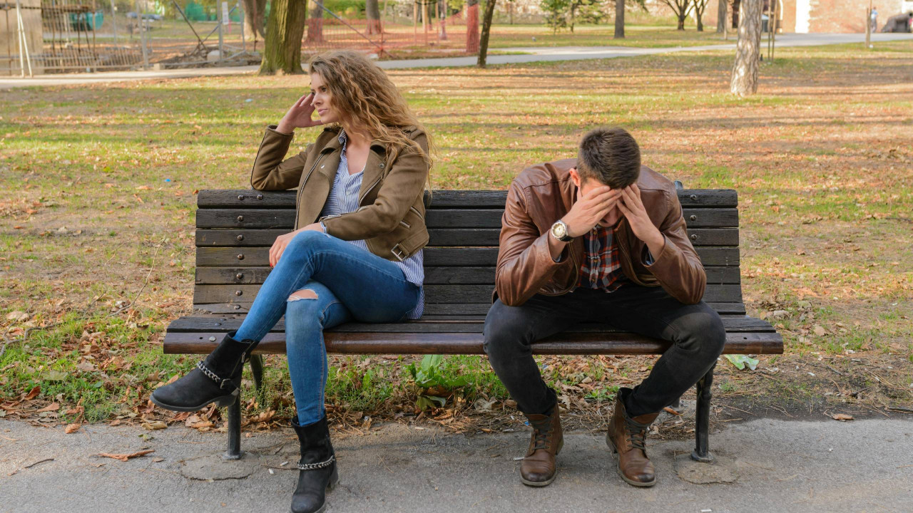 Partnerinizin sizi terk etmeye hazırlandığını gösteren 5 sinyal! Göz ardı etmeyin