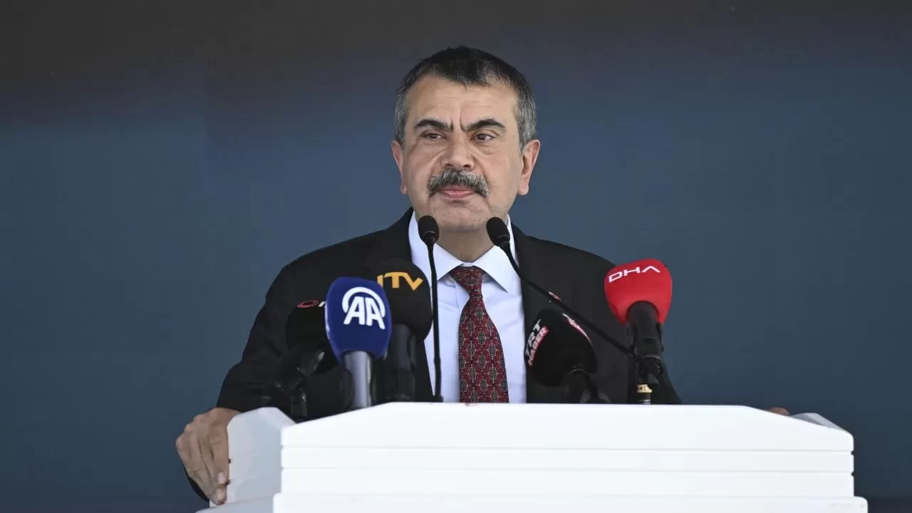 Okullar kısalıyor mu? Milli Eğitim Bakanından kritik açıklama