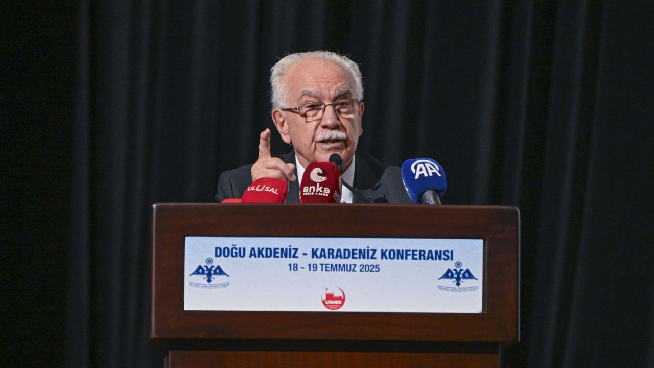 İstanbul’da kritik konferans: Doğu Perinçek’ten emperyalizme karşı birlik çağrısı