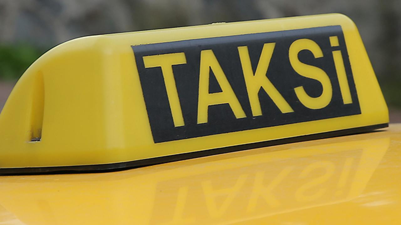 Ünlülerin Gizli Serveti Ortaya Çıktı: Taksi Plakalarındaki Şok Yatırım!