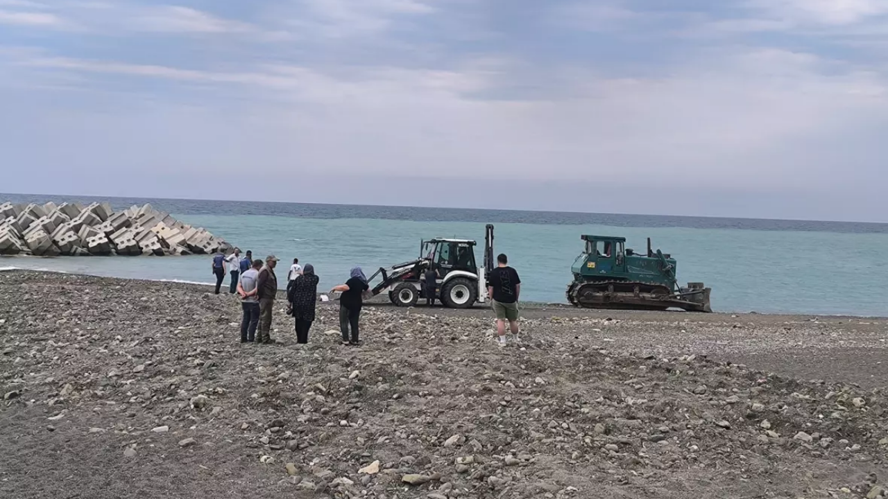 Kastamonu'da güneşlenmek istedi! İş makinesinin altında kaldı