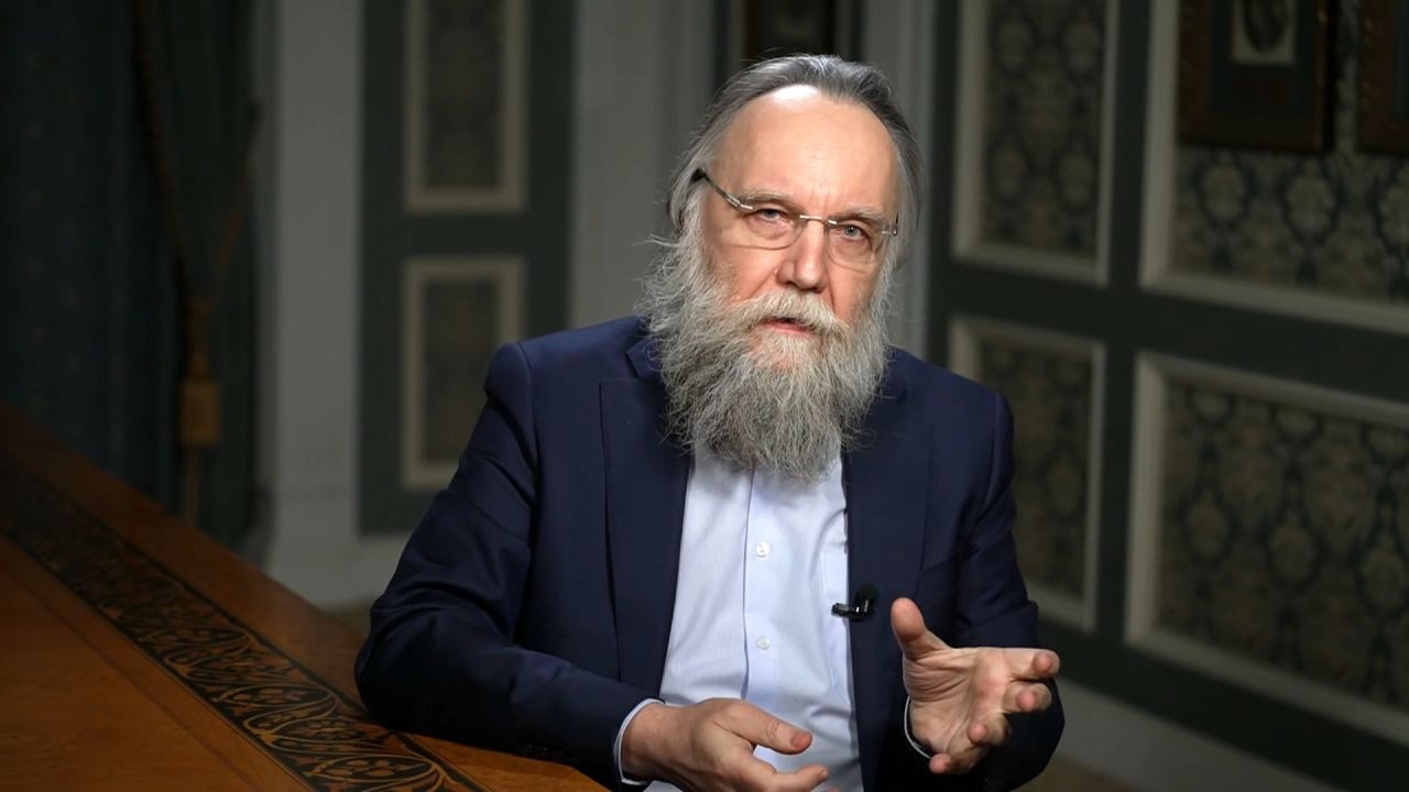 Rus siyaset bilimci Dugin: KKTC ve Kırım tanınmalıdır