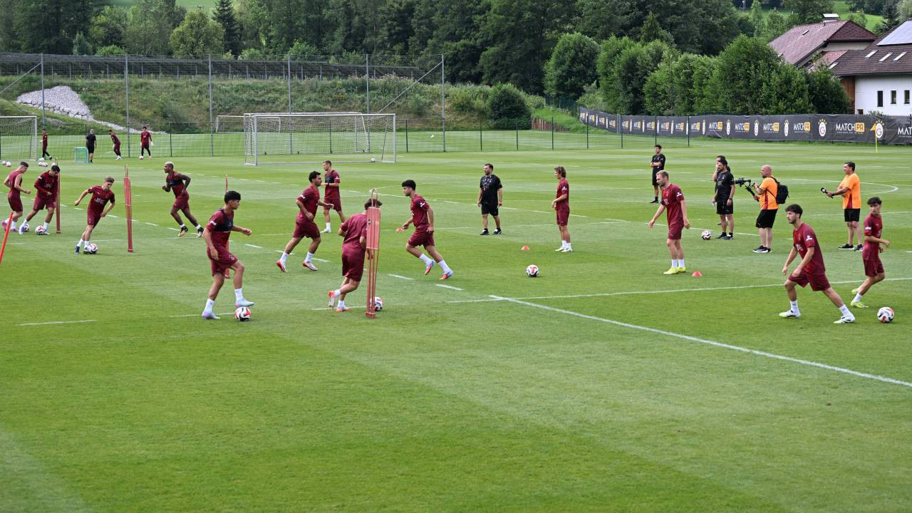Galatasaray, hazırlıklarını sürdürdü