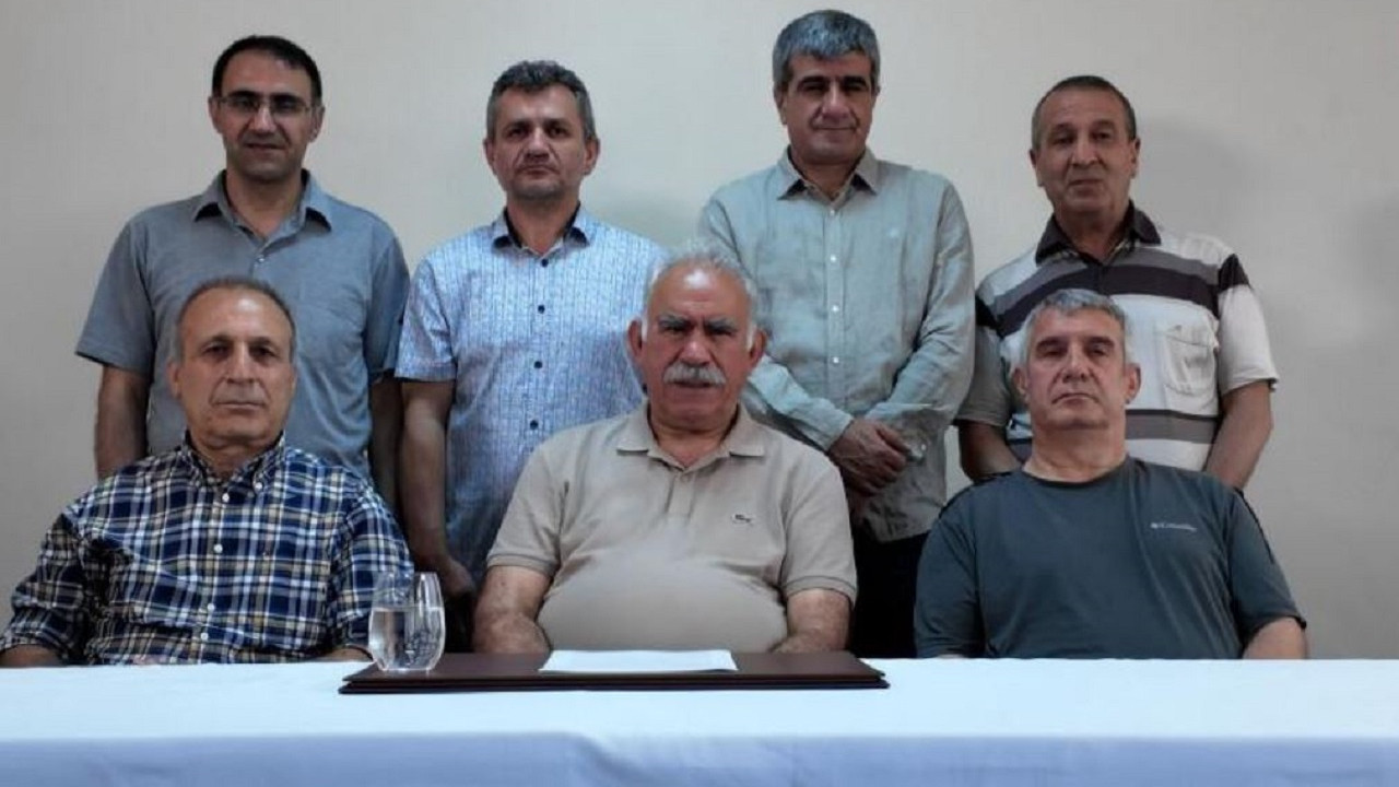 İmralı Adası’nda yıllar sonra aile görüşü: Öcalan ve tutuklular yakınlarıyla buluştu