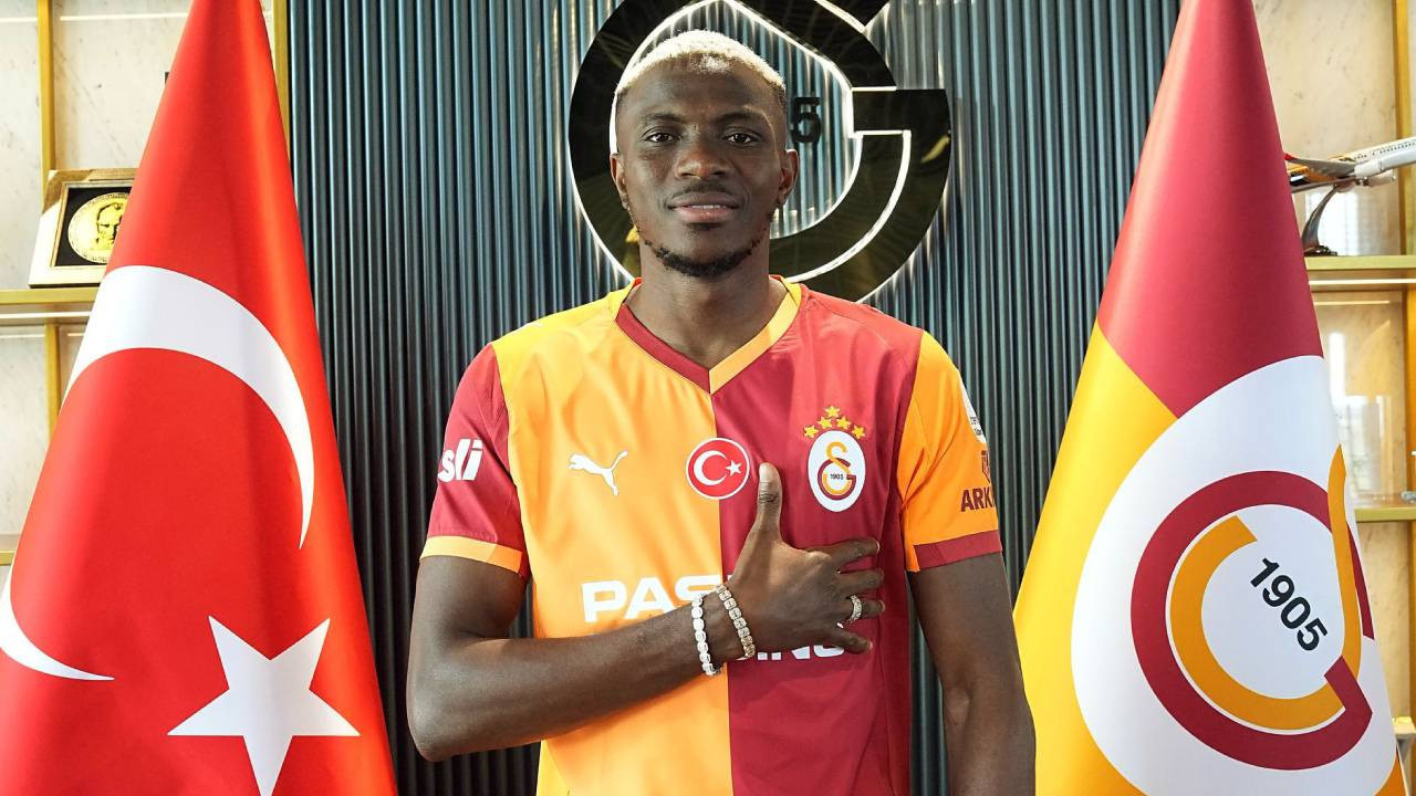 Galatasaray, Osimhen'i transfer etti! Sarı-kırmızılılar, transferi KAP'a bildirdi