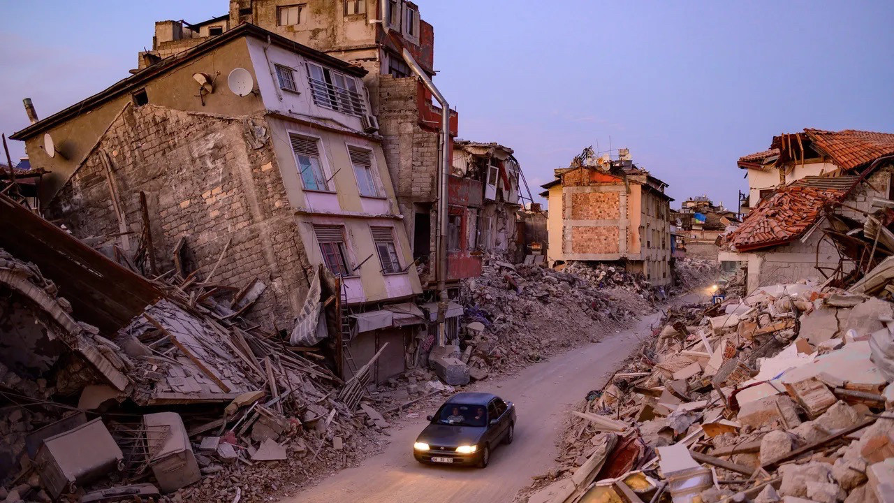 8.8’lik deprem Türkiye’yi vursaydı ne olurdu? Uzman isim en tehlikeli bölgeyi açıkladı: 'Tsunami olur...'