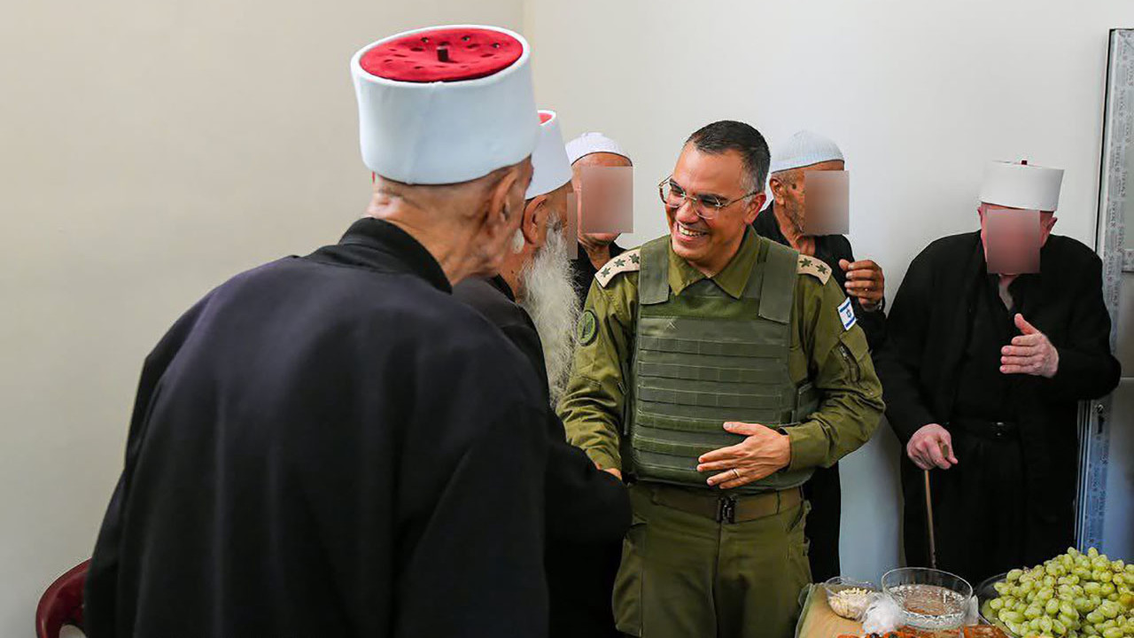 İsrailli subaylar Süveyda’da