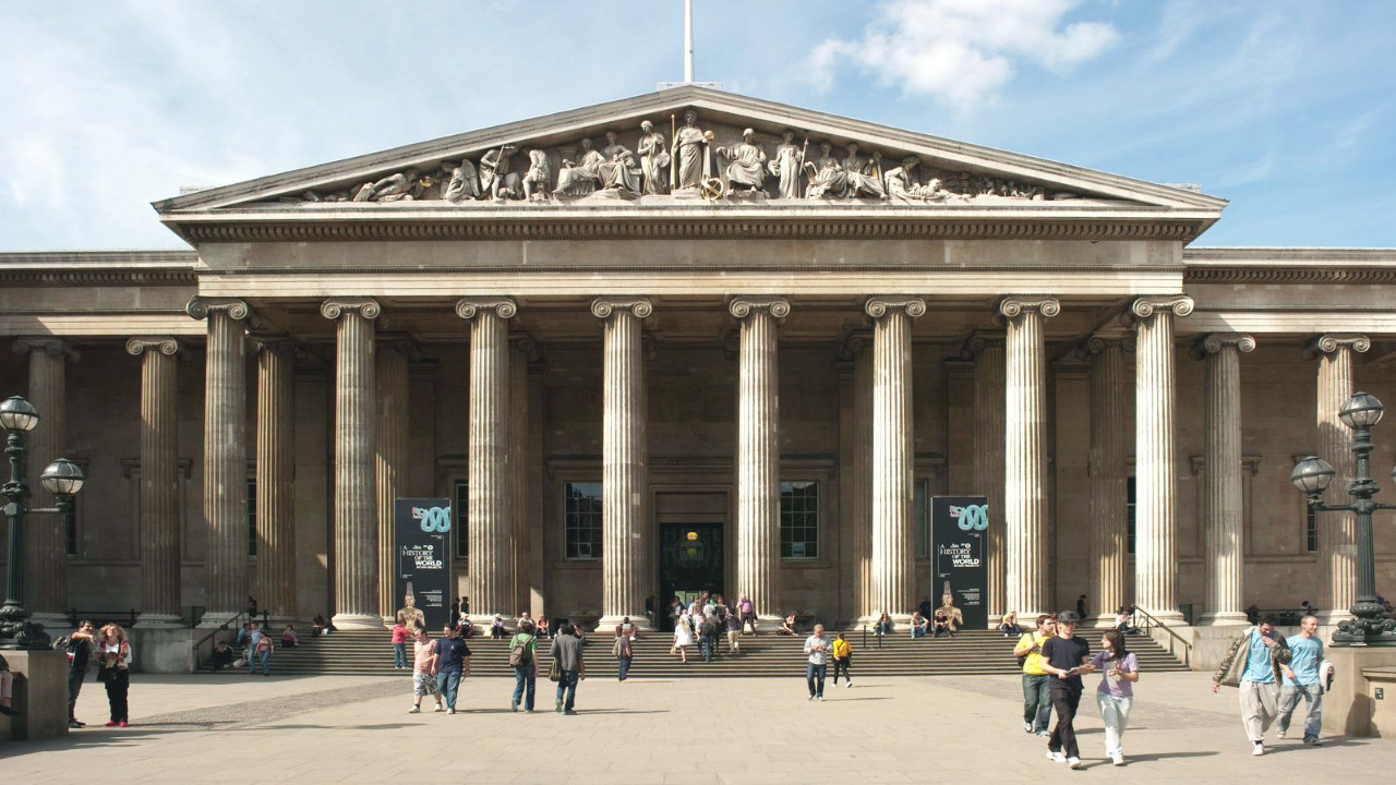 'İngiltere Mısır'a ait 100 binden fazla antik eser çaldı'