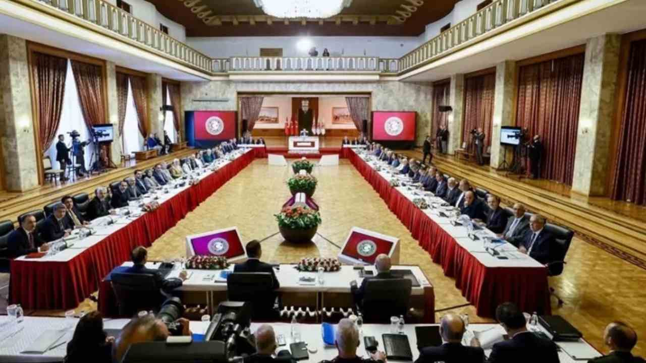 Milli Dayanışma, Kardeşlik ve Demokrasi Komisyonu salı günü toplanıyor