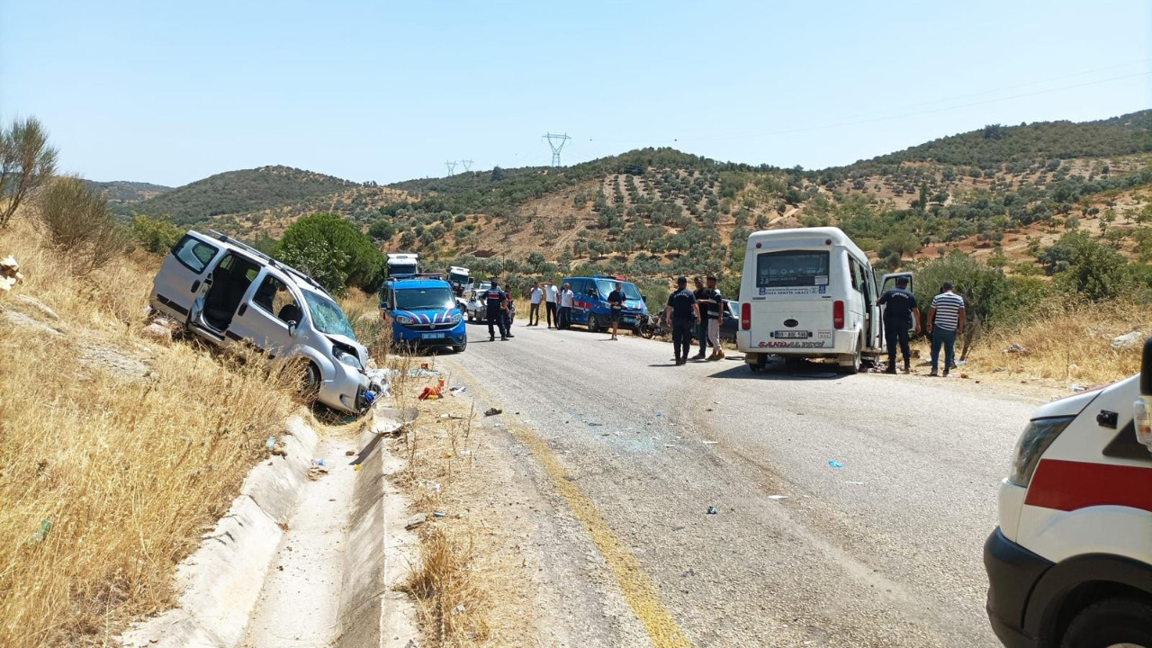 Aydın'da trafik kazası oldu! 3'ü ağır, 14 kişi yaralandı, Aydın trafik kazası son dakika