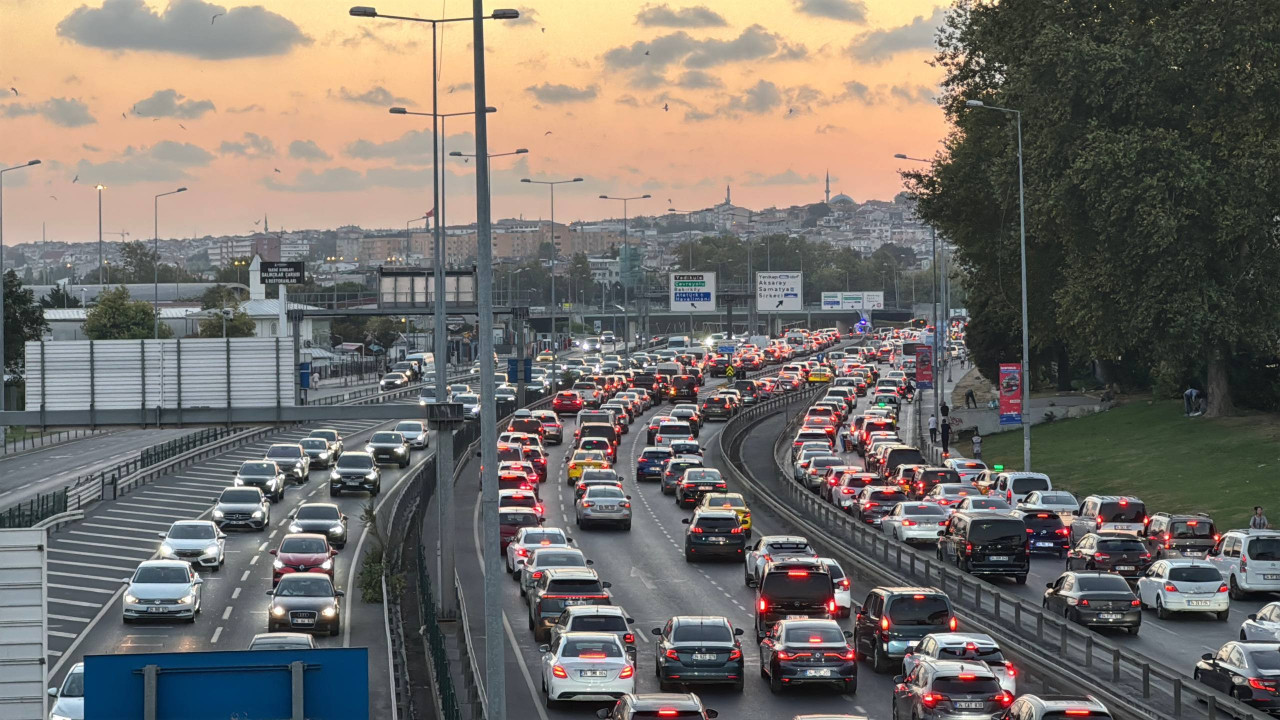 Avrasya Tüneli'nde kontrollü geçiş başladı!