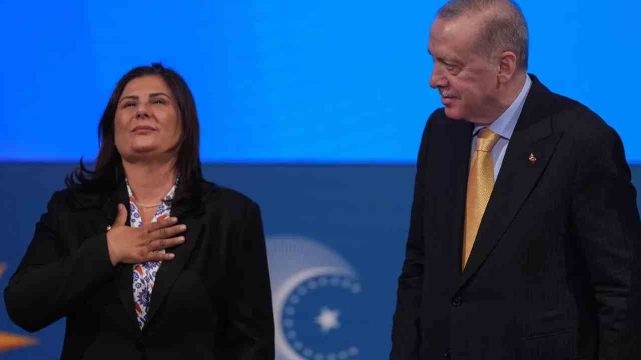 Özlem Çerçioğlu zam haberini duyurdu: Aydın Belediyesinde en düşük ücret ne kadar oldu?