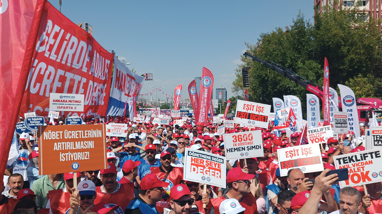 Memur 81 ilde iş bıraktı! Meydanlara inen memurdan hükûmete uyarı: Sadaka değil zam istiyoruz