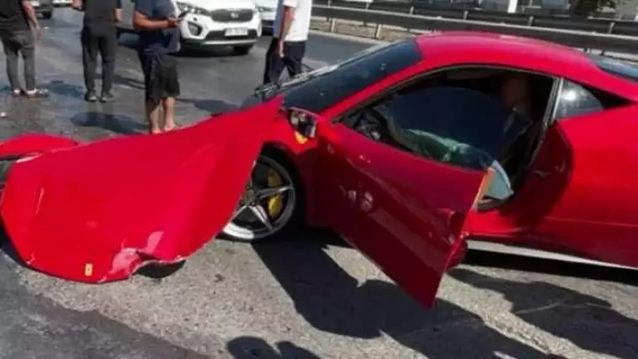Oto tamirci Ferrari ile kaza yaptı! Test sürüşü pahalıya patladı