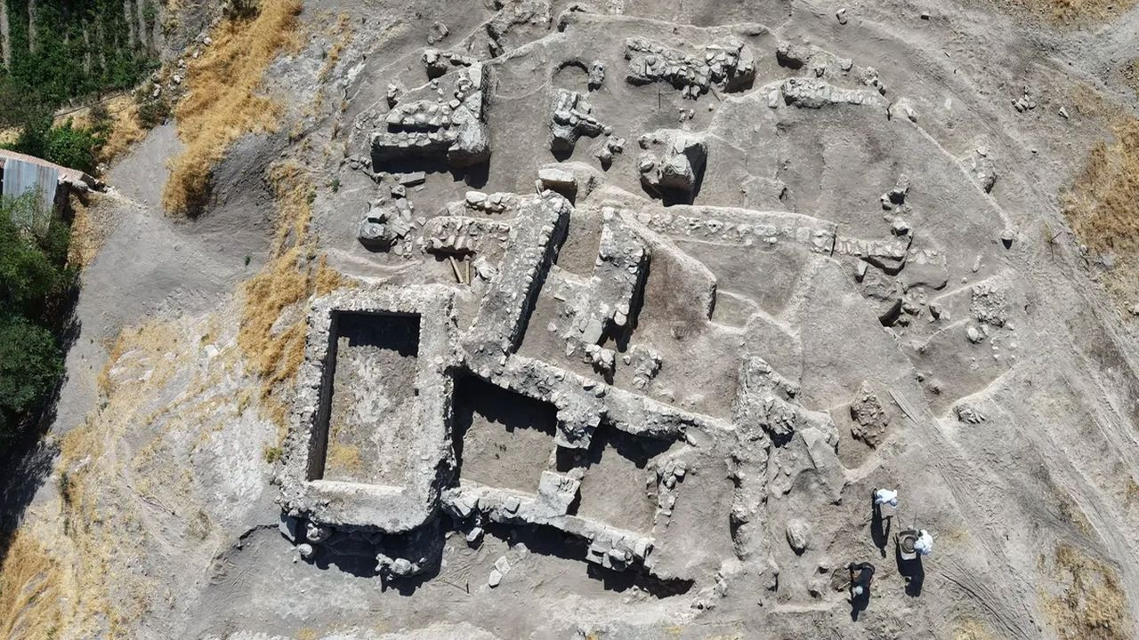 Elazığ’da dikkat çeken keşif! 4 bin yıl öncesine ait