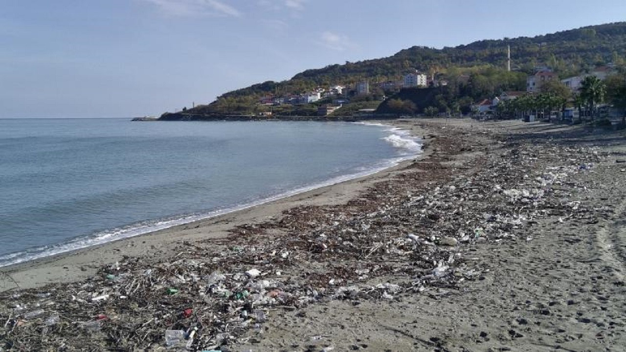 Bu plajlara giderken bir daha düşünün...En kirli sahiller açıklandı!