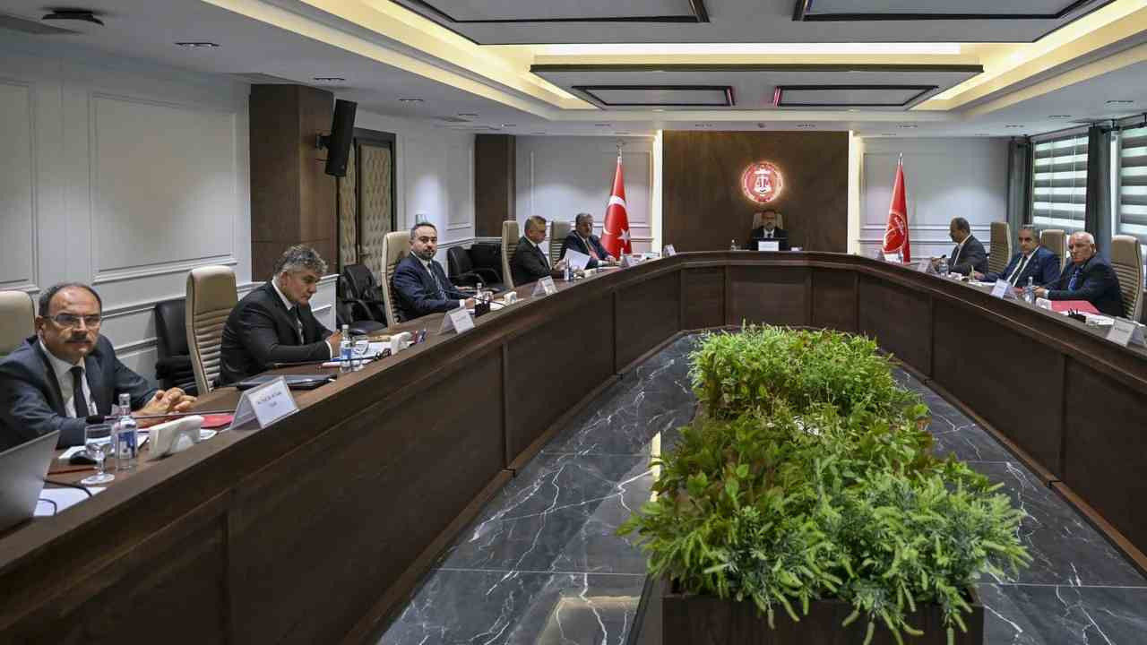 Memur maaşlarına ne kadar zam yapılacak? Kurul ilk toplantısını yaptı