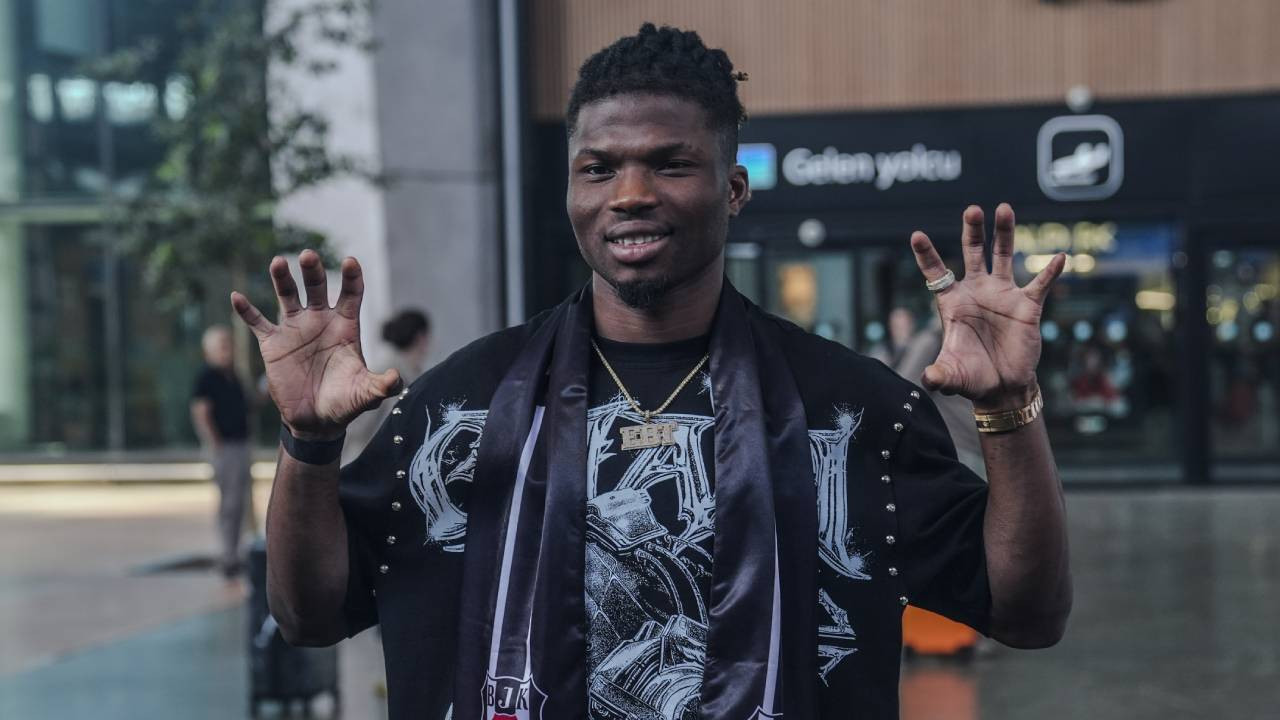 El Bilal Toure, Beşiktaş için İstanbul'da