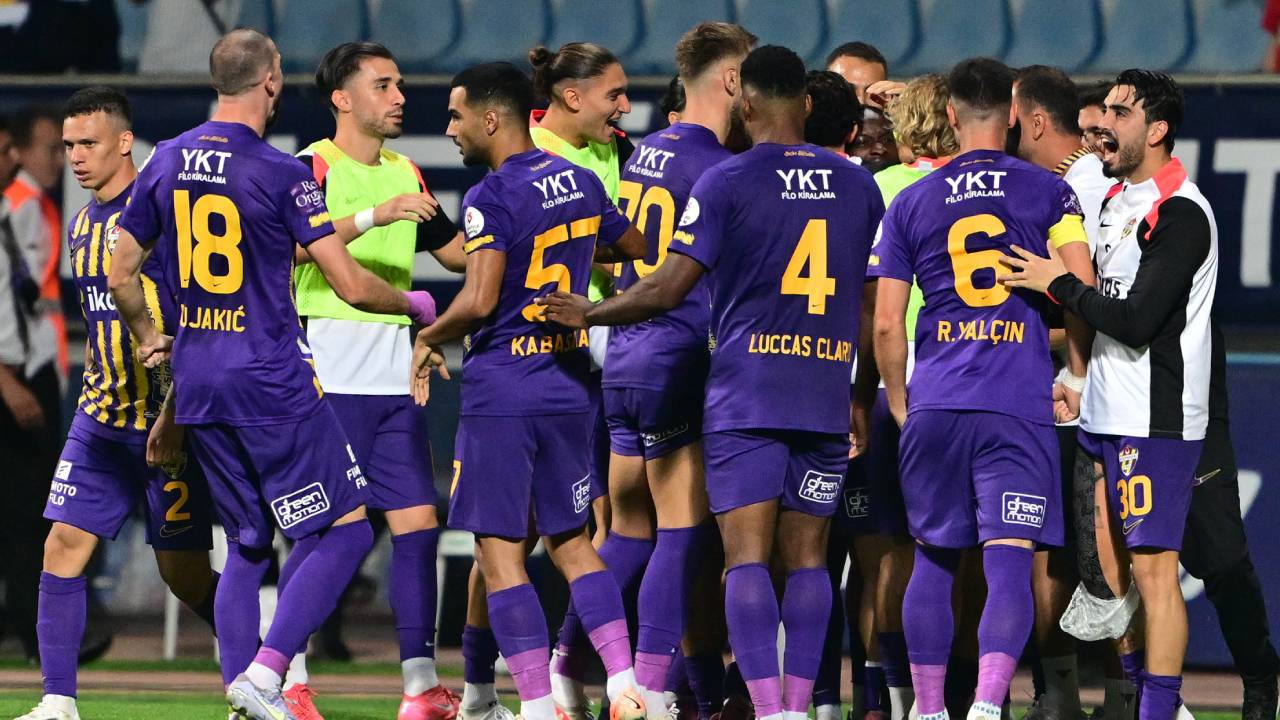 Eyüpspor, Alanyaspor'u 2-1 yendi