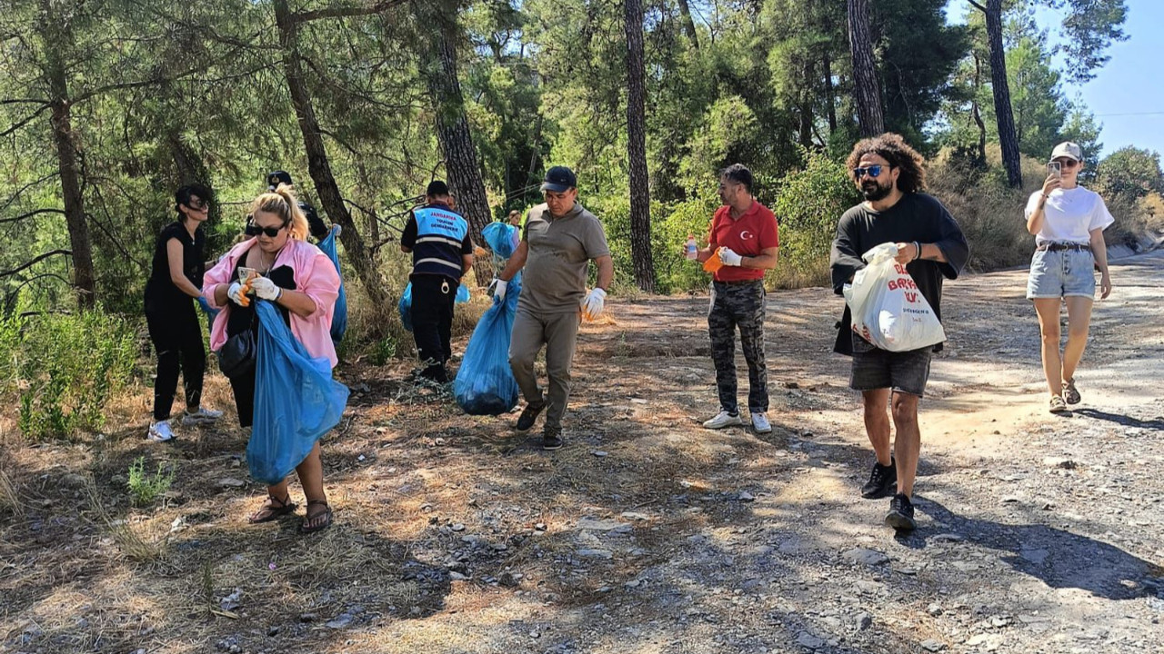 Marmaris'te çevre temizliği yapıldı