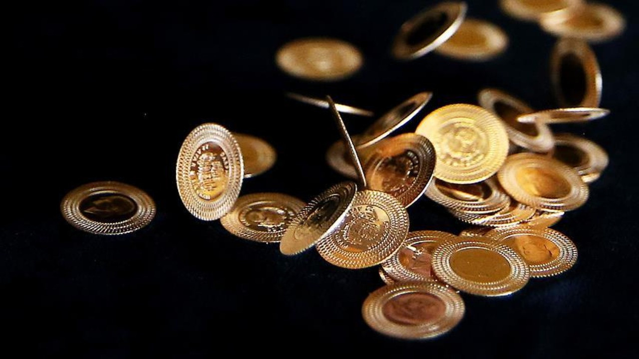 O sinyalden sonra altın fiyatları geriledi: Gram, çeyrek, Cumhuriyet altını ne kadar oldu?