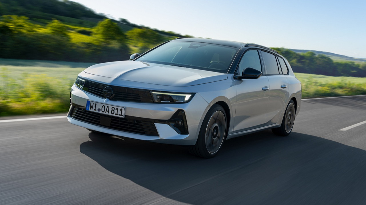 Opel Astra Sports Tourer Hibrit gerçek yol testinde tek depoyla 1200 Km yol yaptı