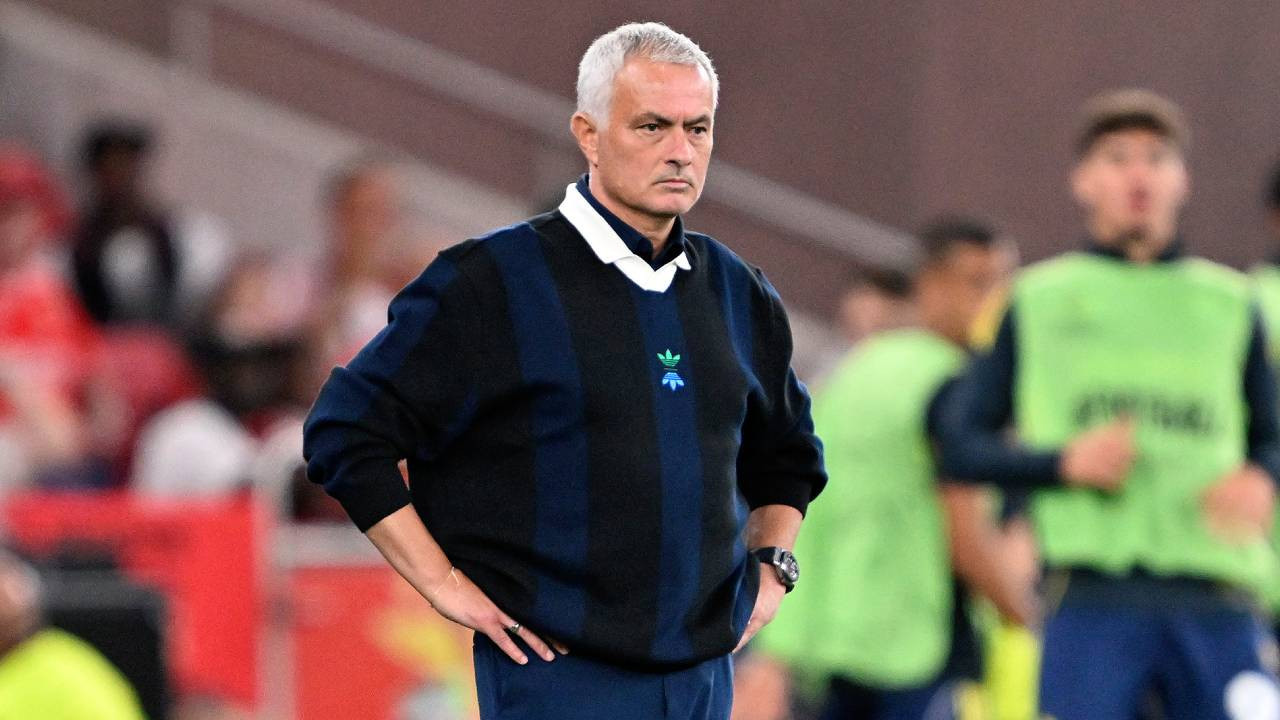 Fenerbahçe Teknik Direktörü Jose Mourinho: 'Bizden daha iyi bir takıma kaybettiğimizi söyleyebilirim'