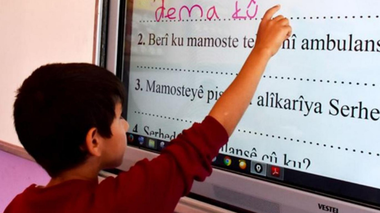 Okullarda Kürtçe eğitimi ne durumda? Bakan Tekin yanıtladı...