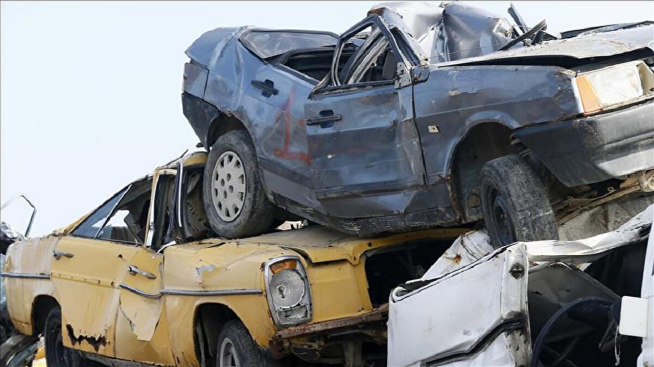 Hurda teşviki ve ÖTV indirimi yasası için acil çağrı: Araç sahiplerini neler bekliyor? Hurda Teşviki ve ÖTV indirimi yasası ne zaman çıkacak?