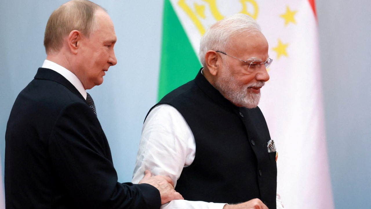 Trump yönetimi AB'ye Hindistan'a gümrük vergisi uygulaması için baskı yapıyor... ABD, Hindistan ve Çin'in Rusya'dan petrol almasını istemiyor