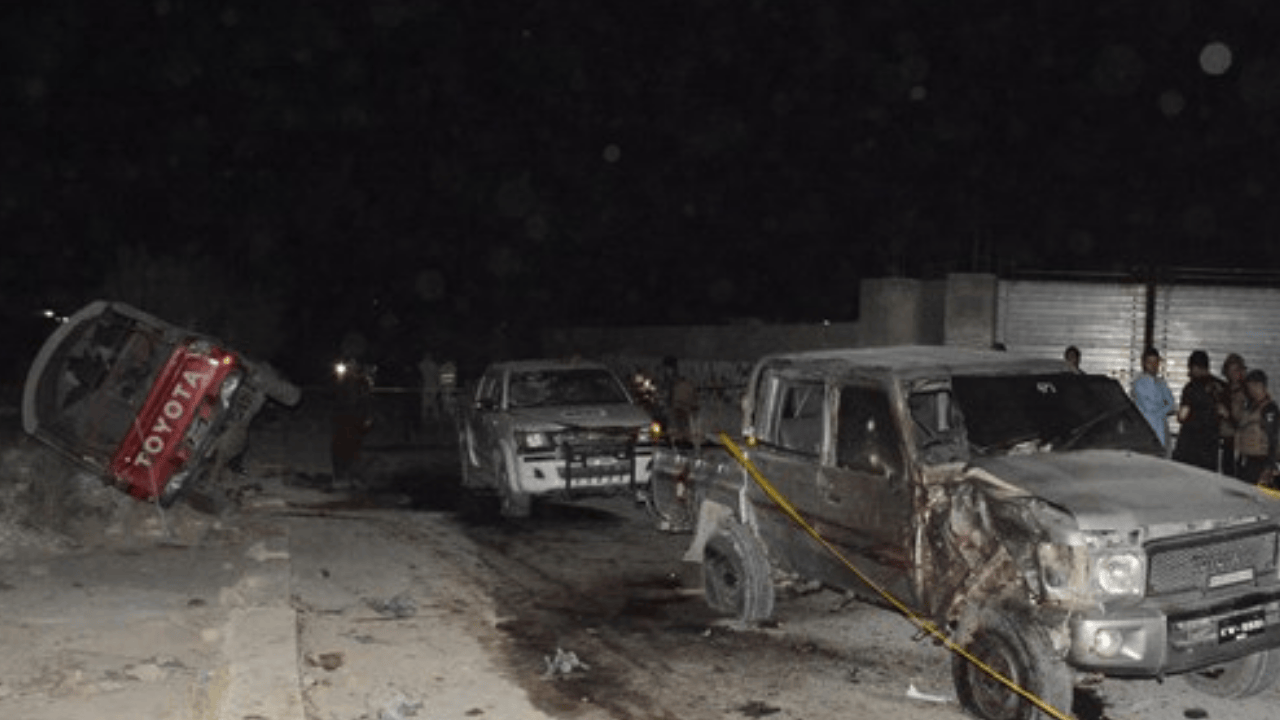 Pakistan'da anma töreni faciaya dönüştü