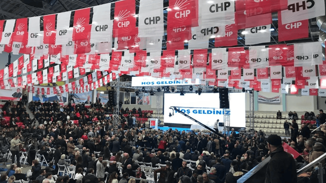 CHP’nin Ataşehir, Esenyurt ve Sarıyer kongreleri de iptal edildi