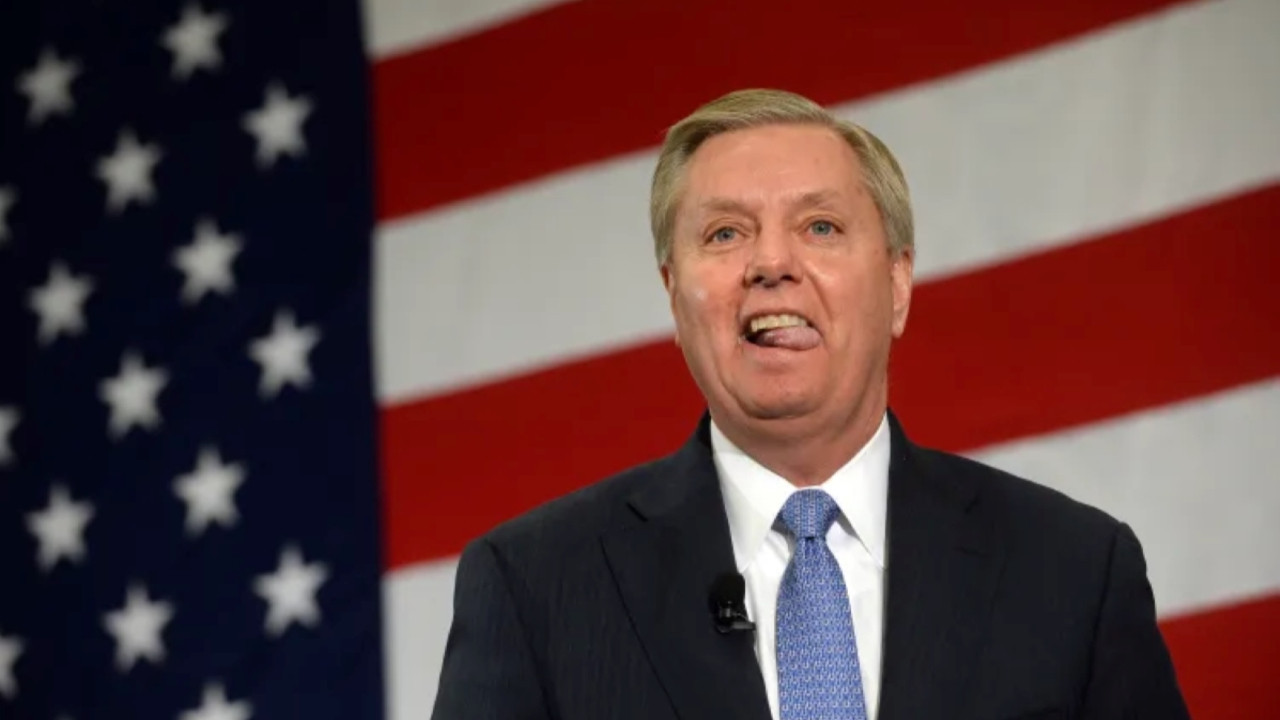 Ukrayna'nın zirvesindeki iki isim Aydınlık'a takıldı: Kiev'den Lindsey Graham’a silah rüşveti... Sızdırılan videoda ne konuşuldu? Trump'ın adı geçiyor mu?