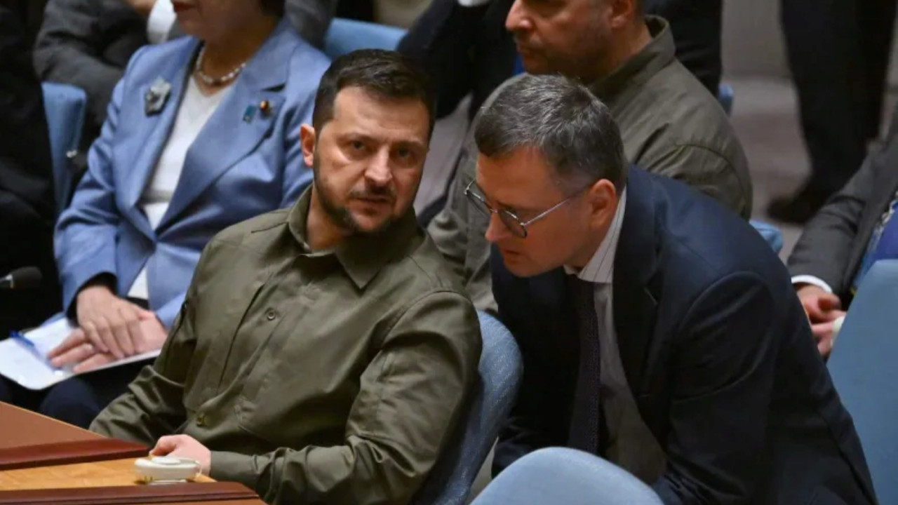 Eski Dışişleri Bakanı Kuleba Zelenskiy'den kaçtı: 'Ukrayna'dan bir hırsız gibi kaçacağımı hiç düşünmemiştim'... Kuleba Zelenskiy ve Kiev hakkında ne söyledi?