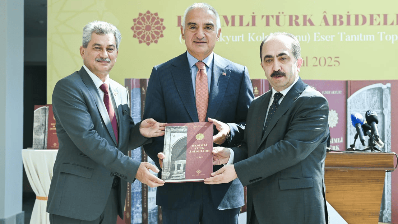 Resimli Türk Âbideleri okurlarla buluştu