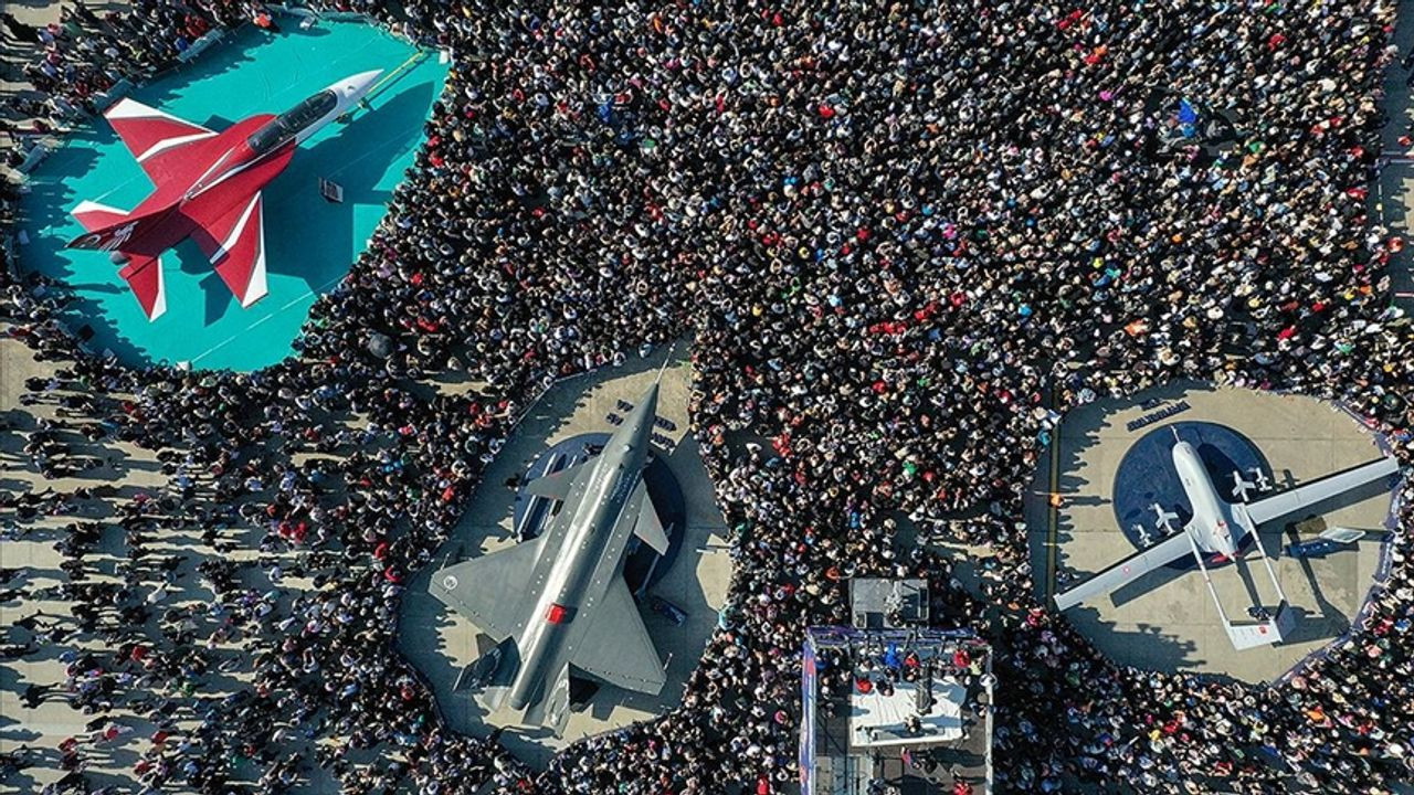 TEKNOFEST uçuş gösterileri ne zaman? TEKNOFEST uçuş gösterileri saat kaçta?
