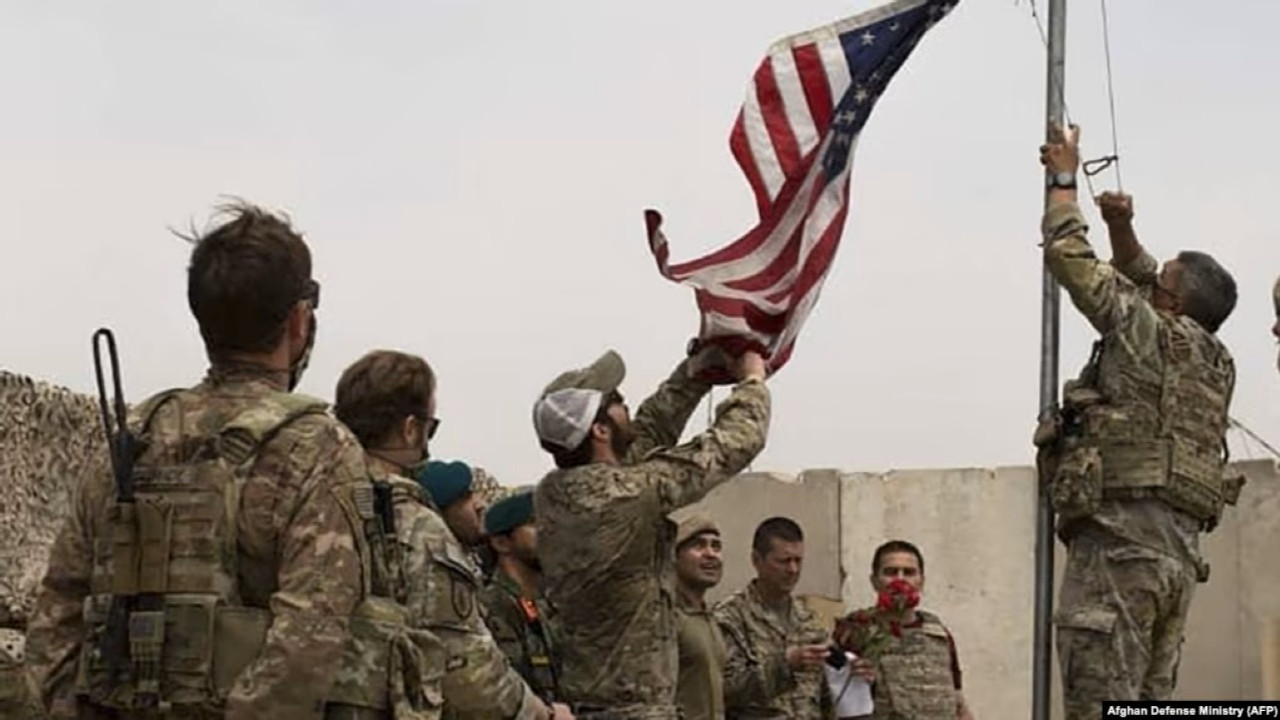 Taliban'dan Trump'a yanıt: 'ABD askeri varlığı asla kabul edilmeyecek'... Trump Afganistan'dan üs talep etmişti