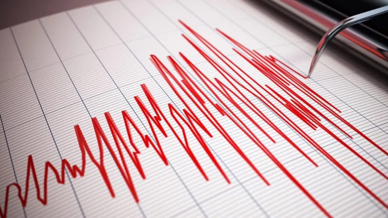 Korkutan depremler sonrası uzmanlar o bölge için uyardı: 'Gerginlik halen var'