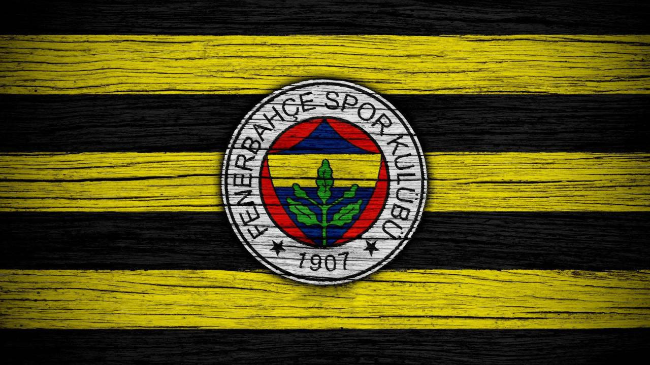 Fenerbahçe'de sürpriz ayrılık! Milli oyuncuya veda edildi