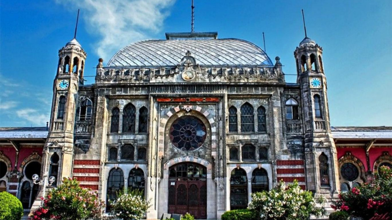 Sirkeci Garı otel veya AVM mi olacak? Bakan son noktayı koydu!