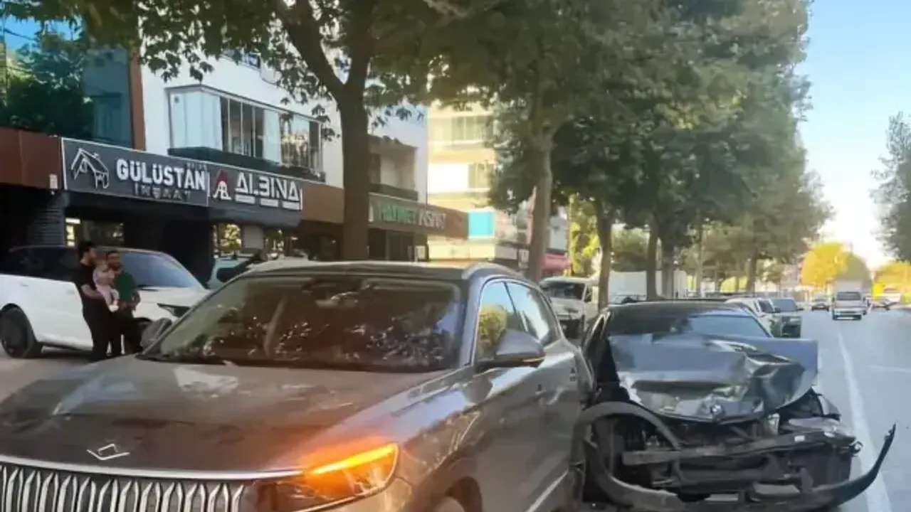 BMW, TOGG ile İstanbul’da çarpıştı! Yerli otomobil dimdik ayakta kaldı