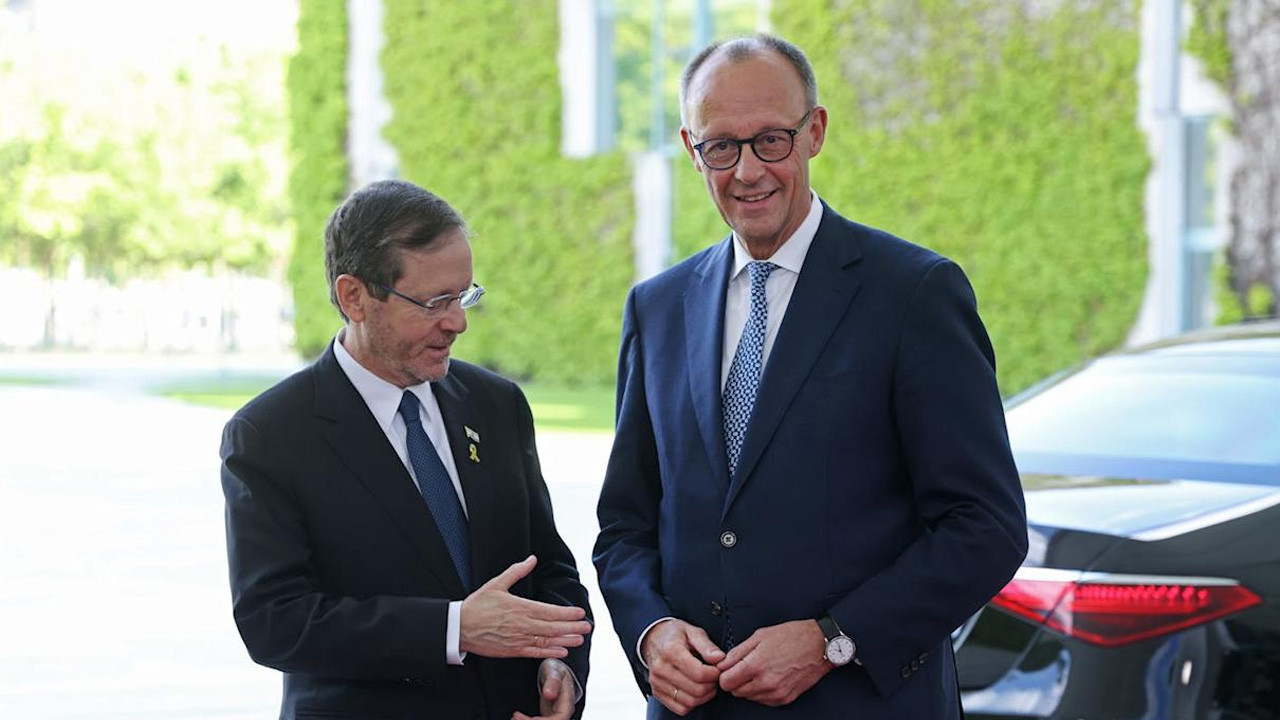 Almanya Başbakanı Merz şaşırtmıyor: İsrail'e kalkan oldu