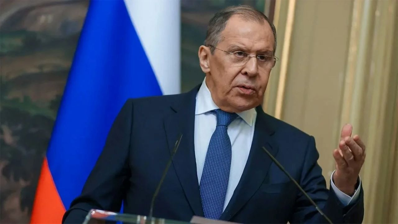 Rus Dışişleri Bakanı Lavrov'dan Suriye'deki askeri üslerle ilgili değişiklik sinyali: Üsler insani yardım merkezlerine dönüştürülebilir