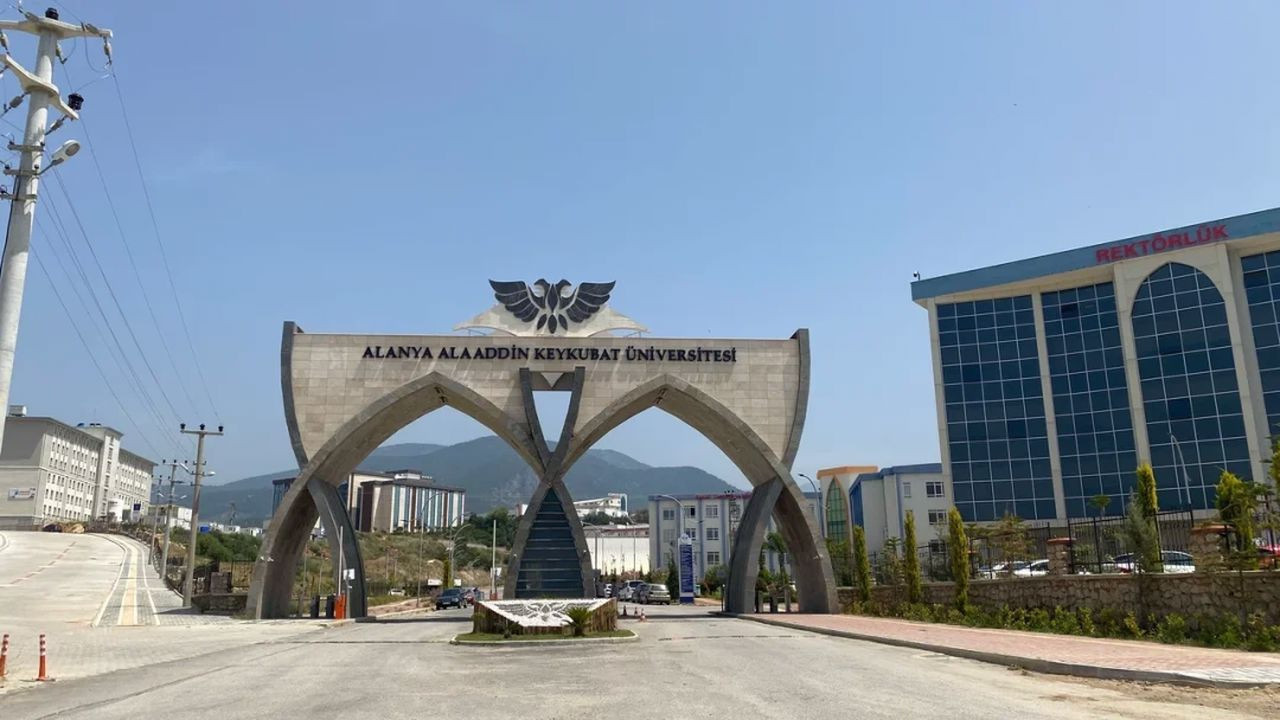 ALKÜ, Türkiye'de 109 üniversite arasında 41. sırada yer aldı