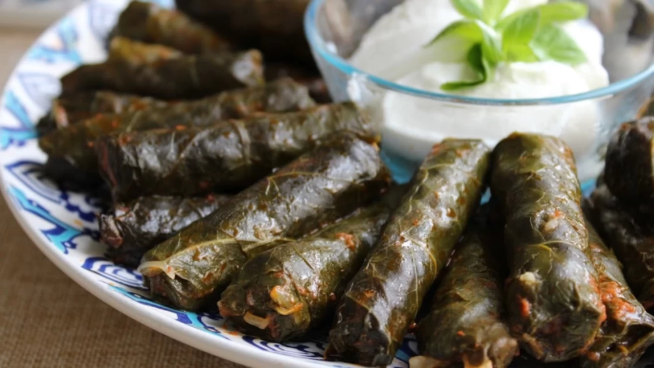 MasterChef’teki kara lahana dolması tarifi! Kara lahana dolması nasıl yapılır?