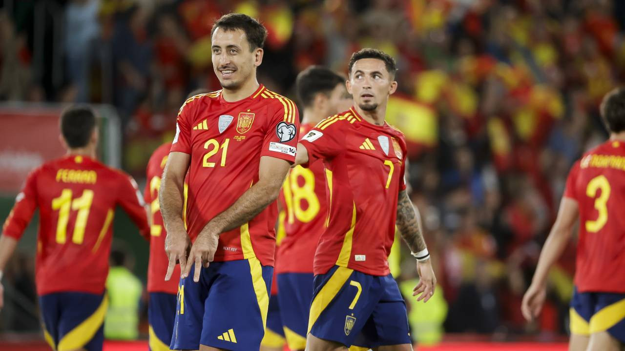 İspanya grupta 3'te 3 yaptı