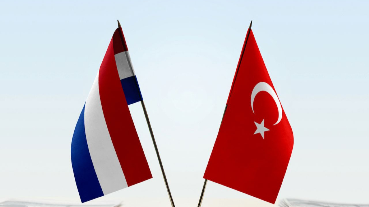 Hollanda Ankara Anlaşmasını tanımıyor! Haklar gasp edildi, imza kampanyası başlatıldı