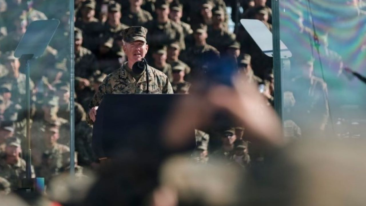 Amerikalı Orgeneral Smith 'Savaş yaklaşıyor. Bana inanın' dedi, Yunan basını Türkiye'ye işaret etti... Smith, ABD Deniz Piyadeleri Kolordusu Komutanı